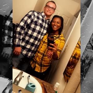 Meet your Posher, Dakota